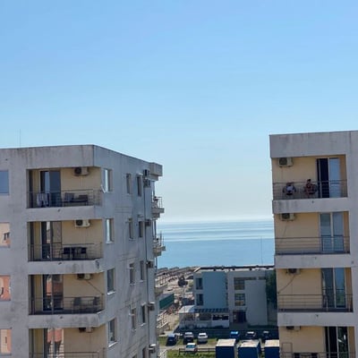 Location d’un appartement confortable de 3 pièces, 140 m², dans le quartier Mamaia, Constanța, Roumanie